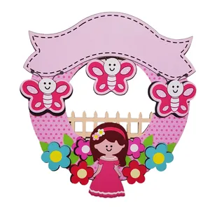 آویز چوبی اسم کودک جیک جیک مدل پروانه