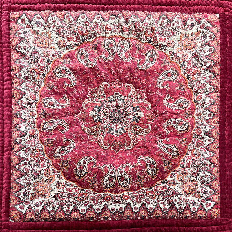 لحاف کرسی طرح نسترن کد20021 سایز400×400 سانتی متر لحاف کرسی طرح نسترن کد20021 سایز400×400 سانتی متر