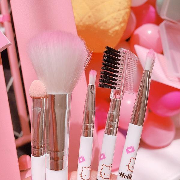 ست برس آرایشی مدل  کیتی کد 008 مجموعه 7 عددی