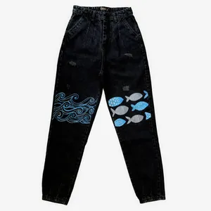 شلوار جین زنانه مدل مام استایل نقاشی 01