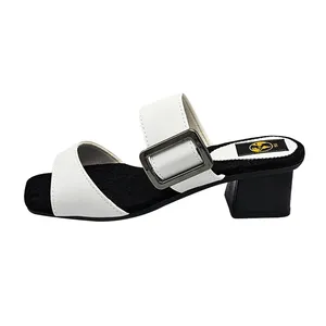 صندل زنانه سیی 1966 مدل بغل سگک کد 2302.1