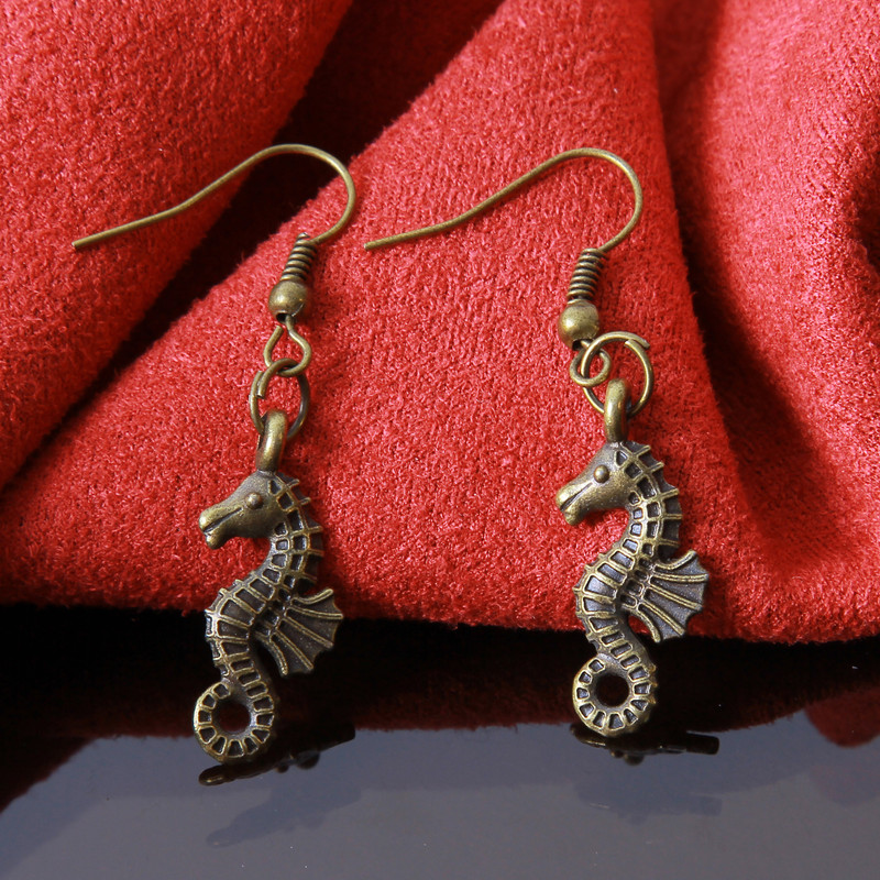 گوشواره دخترانه مدل فانتزی کد GZN_073 گوشواره دخترانه مدل فانتزی کد GZN_073