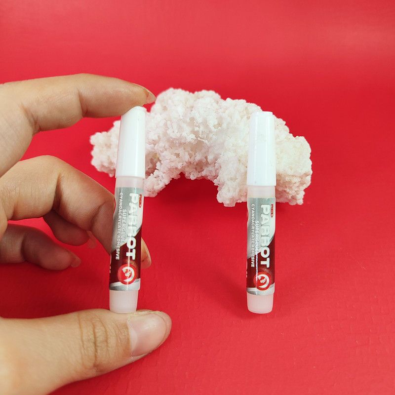 چسب قطرهای رد پاروت کد NG9791 حجم 2 میلی لیتر بسته دو عددی چسب قطرهای رد پاروت کد NG9791 حجم 2 میلی لیتر بسته دو عددی