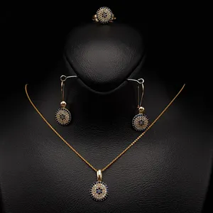 نیم ست طلا 18 عیار زنانه مدل 1EW783