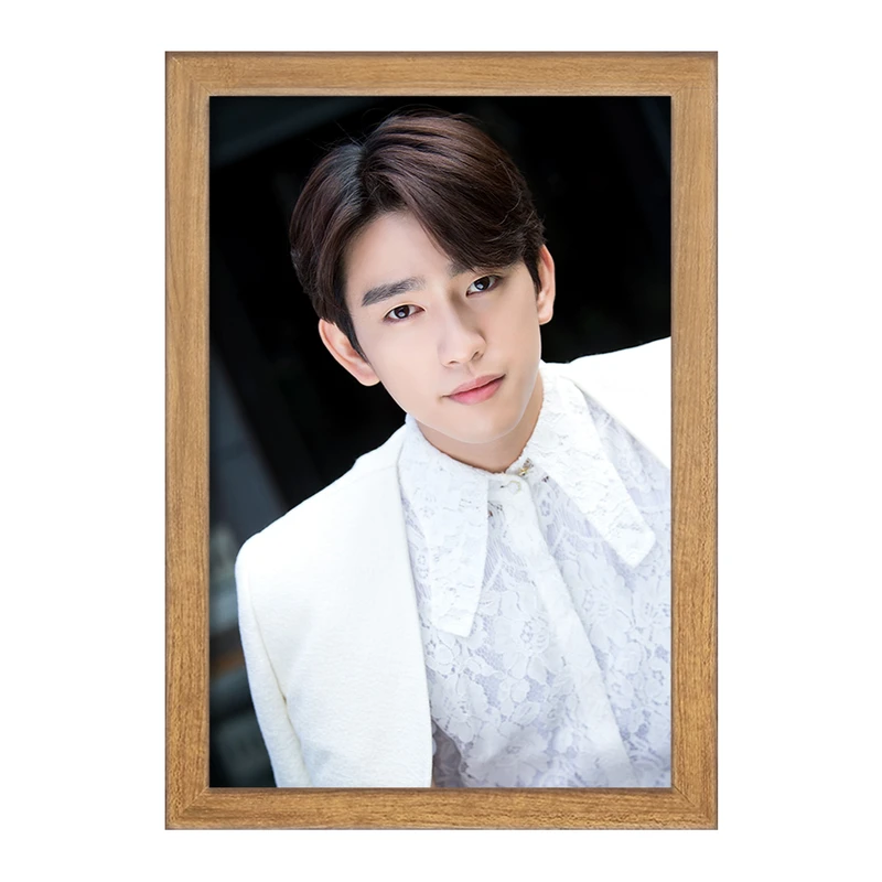 تابلو خندالو مدل جین یونگ گروه گات سون GOT7  کد 20981