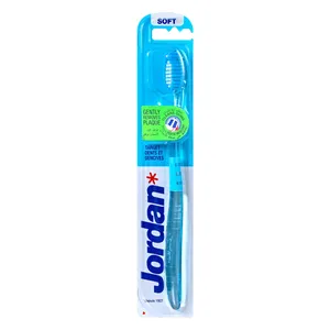 مسواک جردن محافظ لثه مدل Target Teeth And Gums با برس نرم