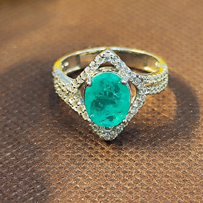 انگشتر نقره زنانه نقره جات بافندگان مدل سنگ تورمالین کد 400 انگشتر نقره زنانه نقره جات بافندگان مدل سنگ تورمالین کد 400