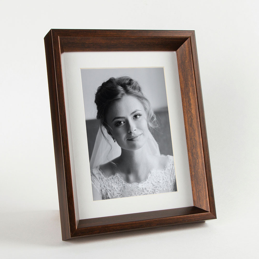 قاب عکس سالی وود مدل ۲۰۸ کد FPWNG-33B-2025-101 سایز 20×25 سانتی متر قاب عکس سالی وود مدل ۲۰۸ کد FPWNG-33B-2025-101 سایز 20×25 سانتی متر