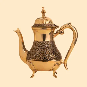 قوری برنجی طرح تاج مدل آمبوس