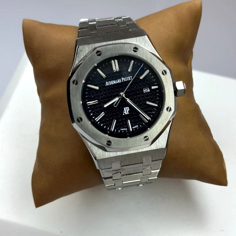 ساعت مچی عقربه‌ای کوارتز مردانه مدل تقویم دار طرح AP کد 102