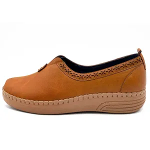 کفش روزمره زنانه اریانا مدل ماهرخ