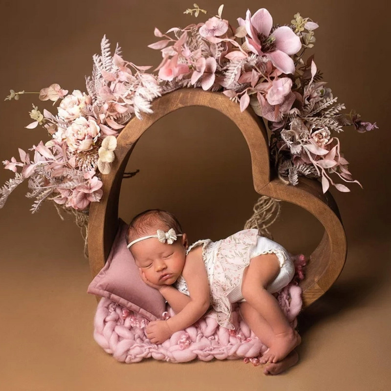 دکور تم عکاسی کودک و نوزاد مدل قلب توخالی