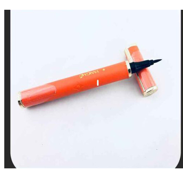 خط چشم یانگمی مدل 1402