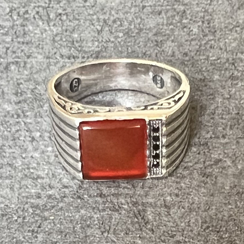 انگشتر نقره مردانه گیرا مدل عقیق یمن کد G284