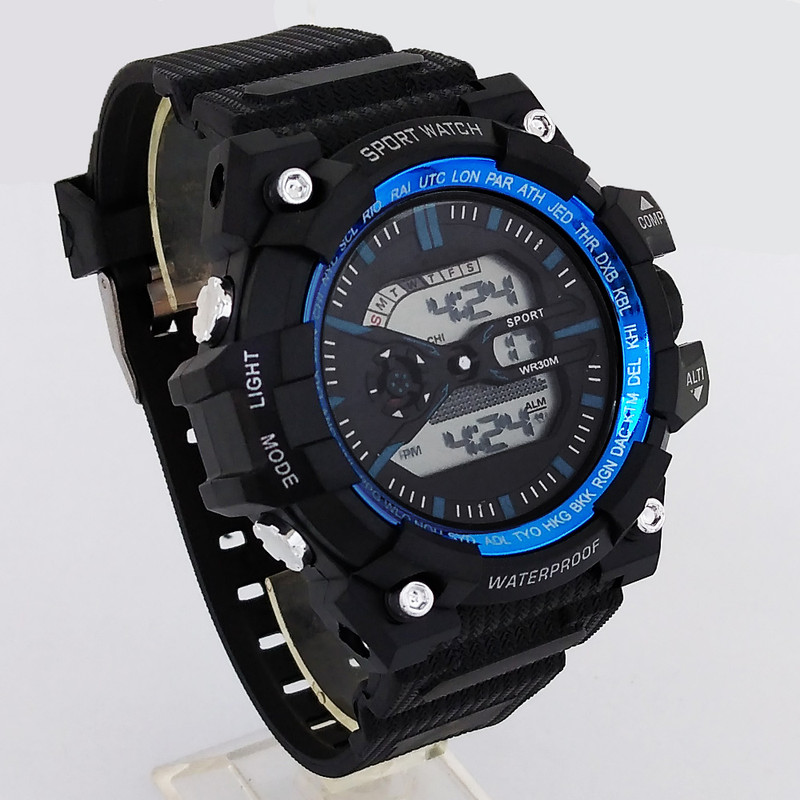 ساعت مچی دیجیتال پسرانه مدل ضدآب چراغدار کد 12