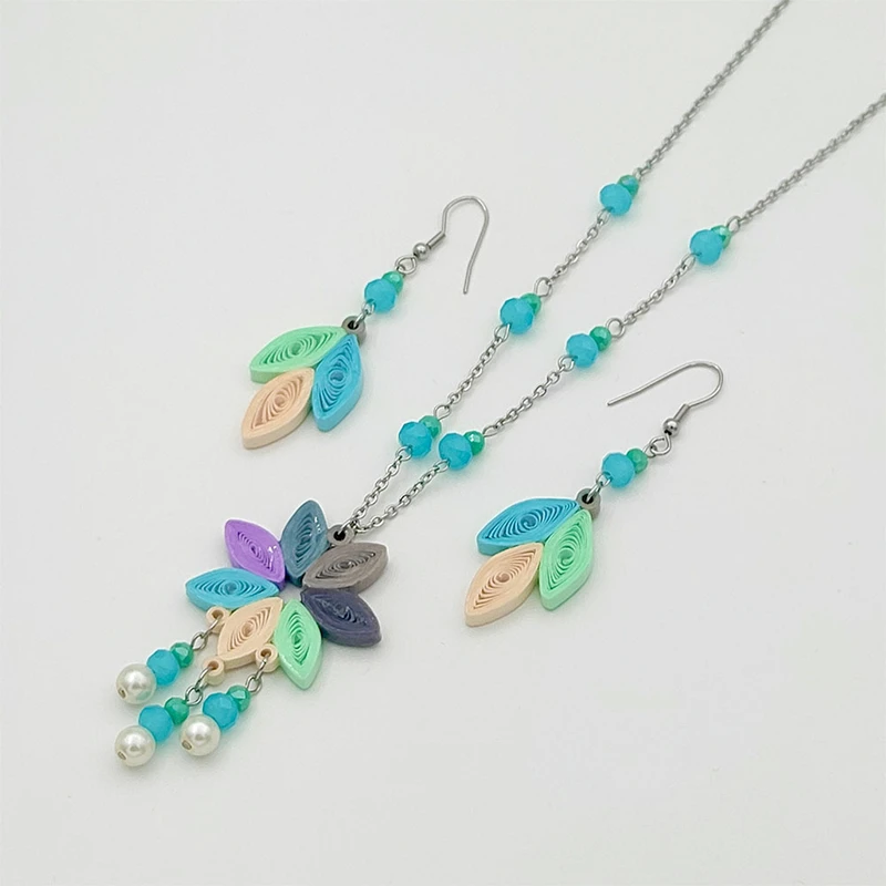 عکس شماره 3 : نیم ست زنانه مدل گل دست ساز