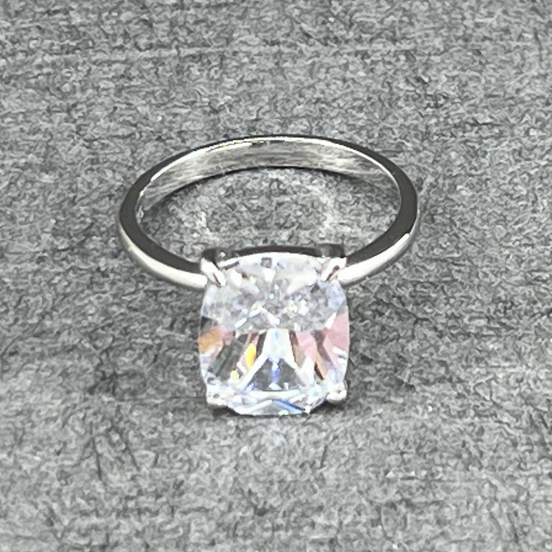 انگشتر نقره زنانه گیرا مدل G374