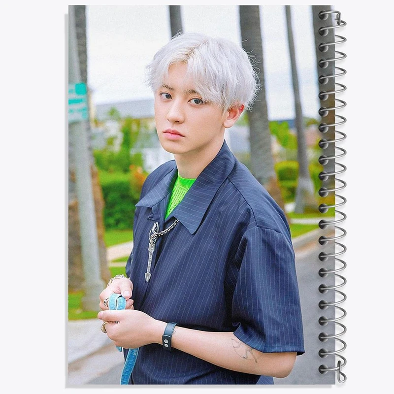 دفتر نت موسیقی 50 برگ خندالو مدل پارک چانیول گروه اکسو EXO کد 13324