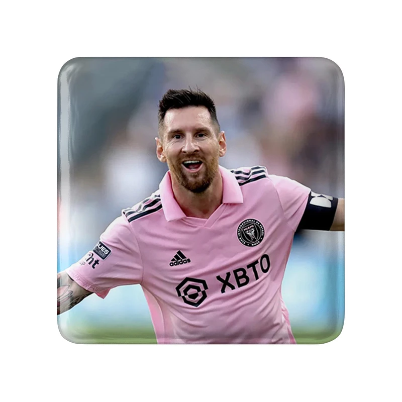 مگنت خندالو طرح لیونل مسی مدل مربعی کد 36468