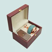 ست هدیه مدل جعبه کادویی چرم فیروزه حافظ