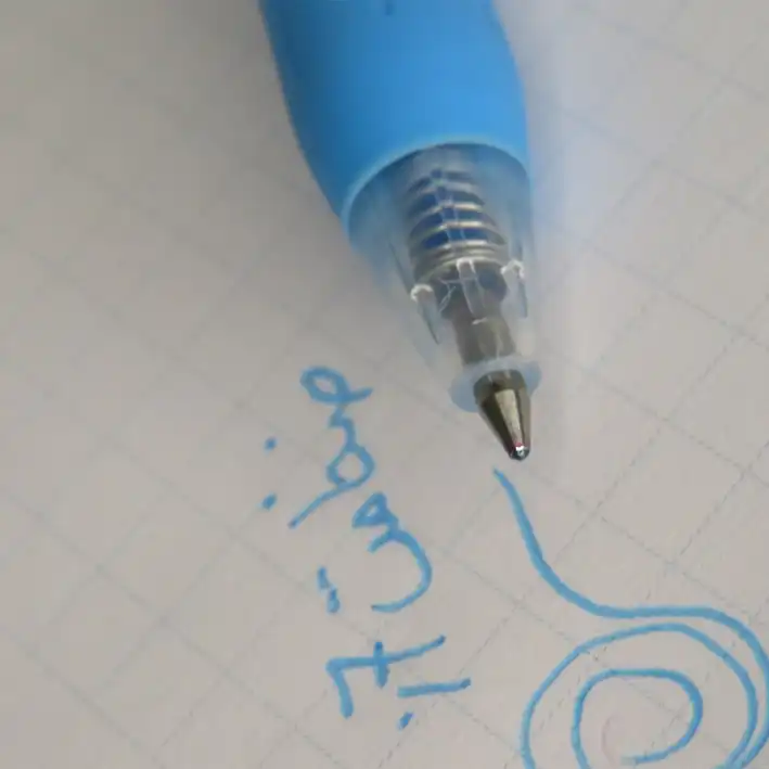 خودکار مدل ساراسا کد sarasa 05 به همراه دفتر یادداشت