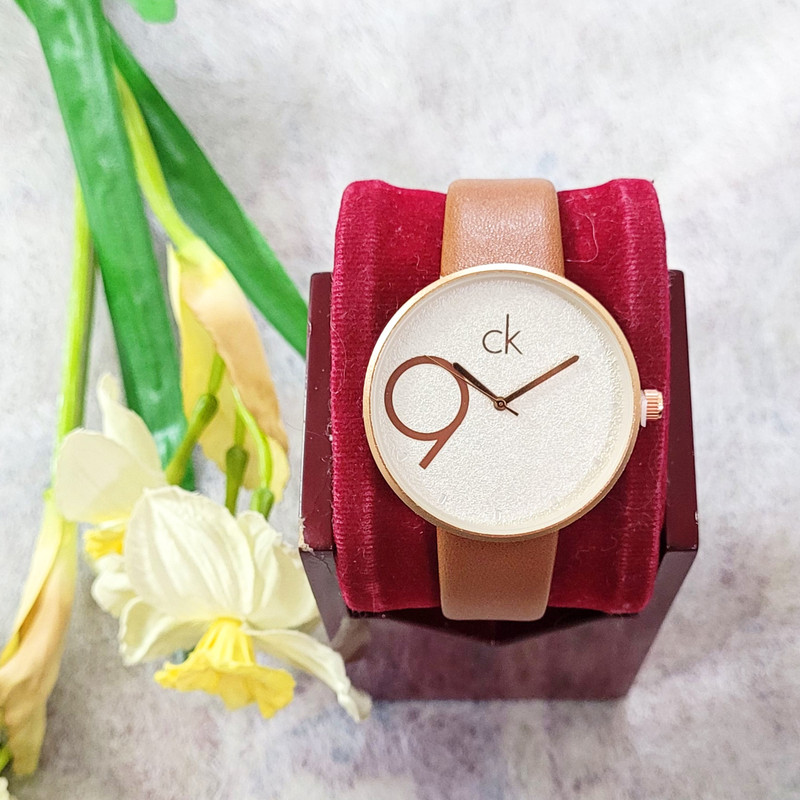 ساعت مچی عقربه ای بچگانه کد C3 ساعت مچی عقربه ای بچگانه کد C3