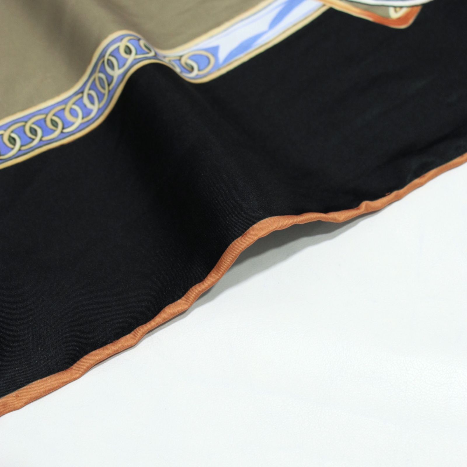 روسری زنانه آنالیا مدل ابریشم توییل دور دست دوز بهاری کد ana-9607 -  - 36