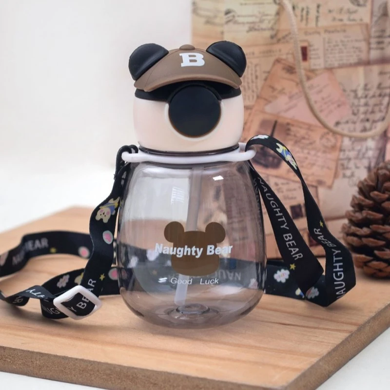 عکس شماره 6 : قمقمه کودک مدل نی دار شفاف طرح خرس کلاه دار ظرفیت 0.5 لیتر