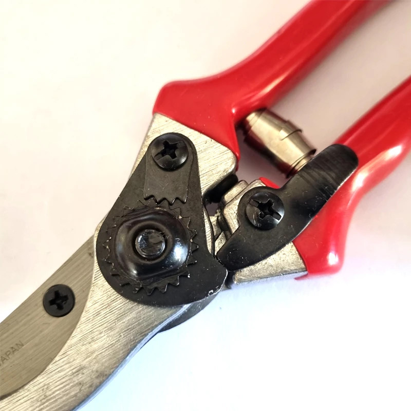 قیچی باغبانی پروتولز کد PT-008
