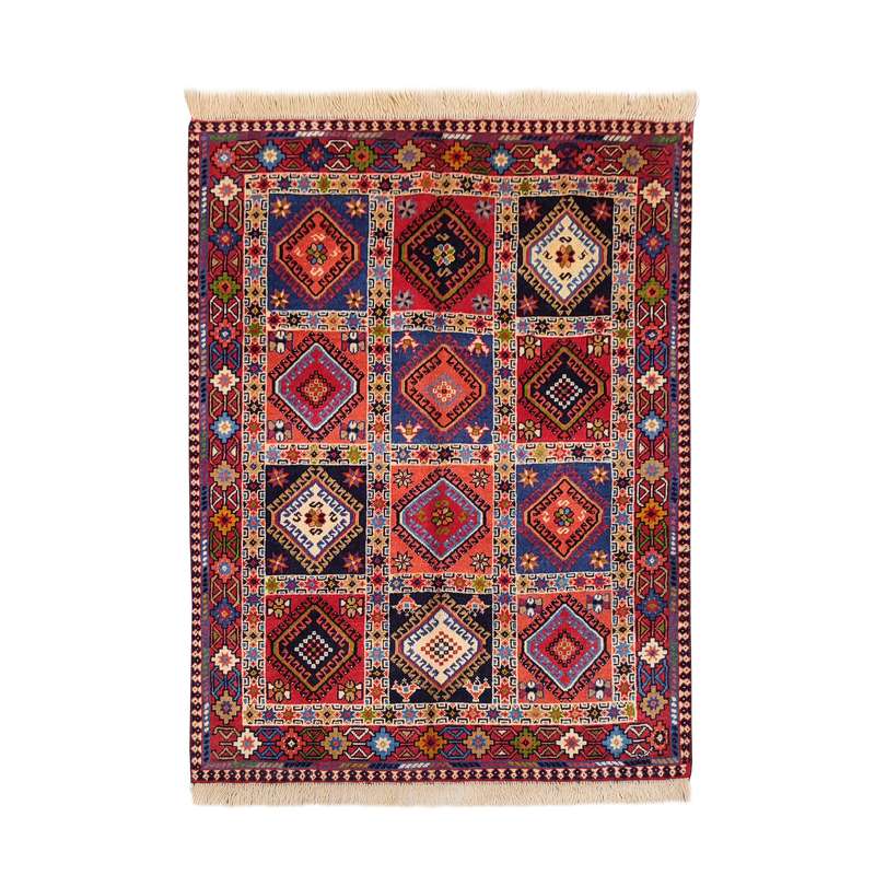 فرش دستباف یک و نیم متری طرح خشتی مدل AA119