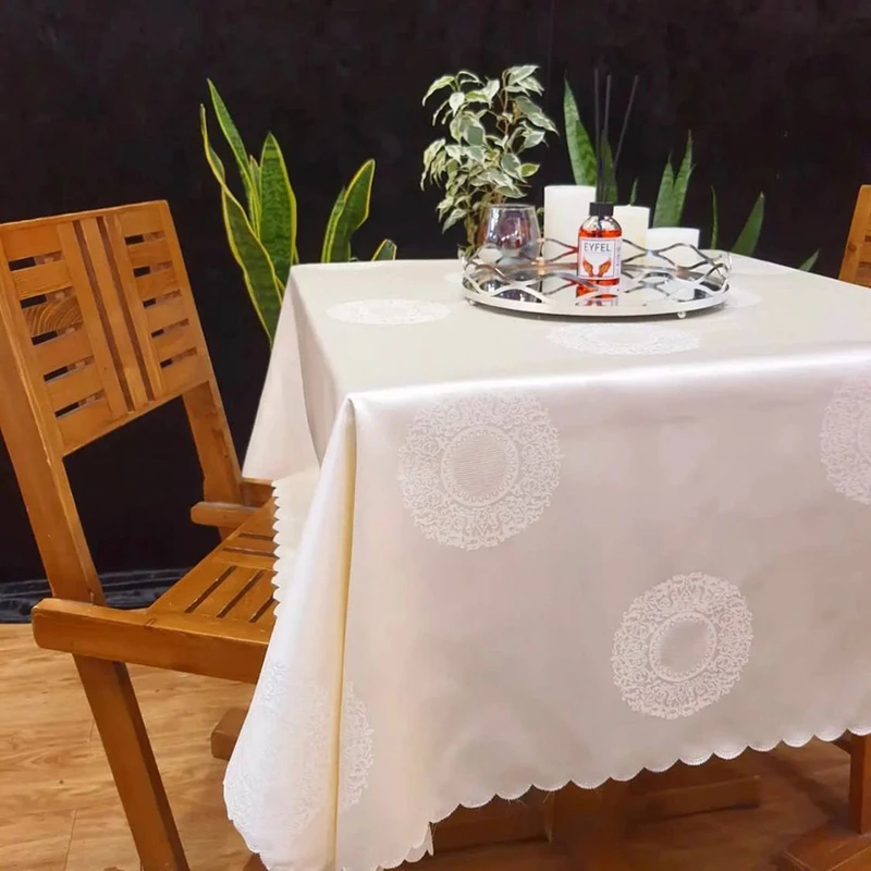 رومیزی رزین تاژ مدل رمانس سایز 180x150 سانتی‌متر