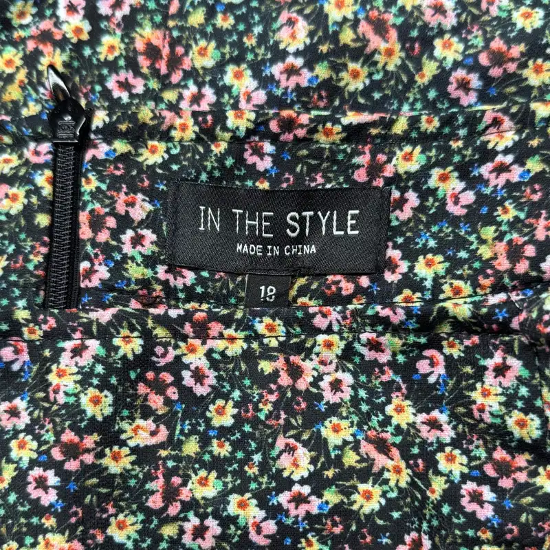 دامن راسته زنانه این ده استایل مدل 105رنگ سیاه