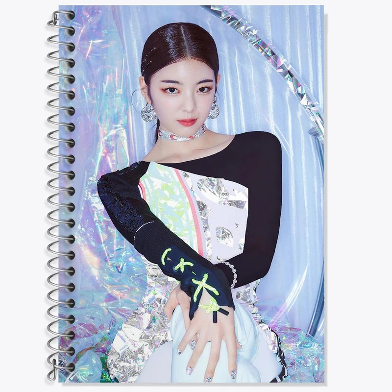 دفتر لغت 50 برگ خندالو مدل لیا گروه ایتزی ITZY کد 20192