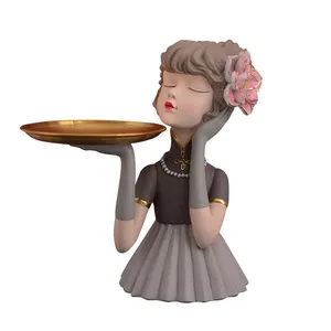 مجسمه هوم لاکس مدل دختر سینی فلزی دامن پلیسه