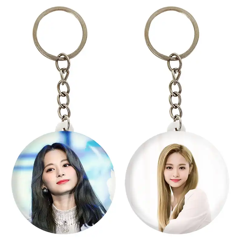 جاکلیدی خندالو مدل جویی گروه توایس TWICE کد 1986619865 مجموعه 2 عددی