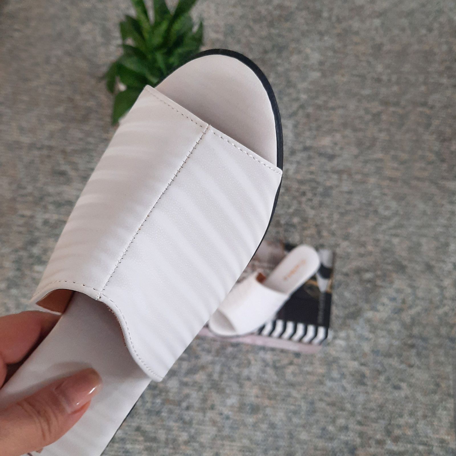 صندل زنانه نیکتا مدل BK.WH.2334 -  - 6