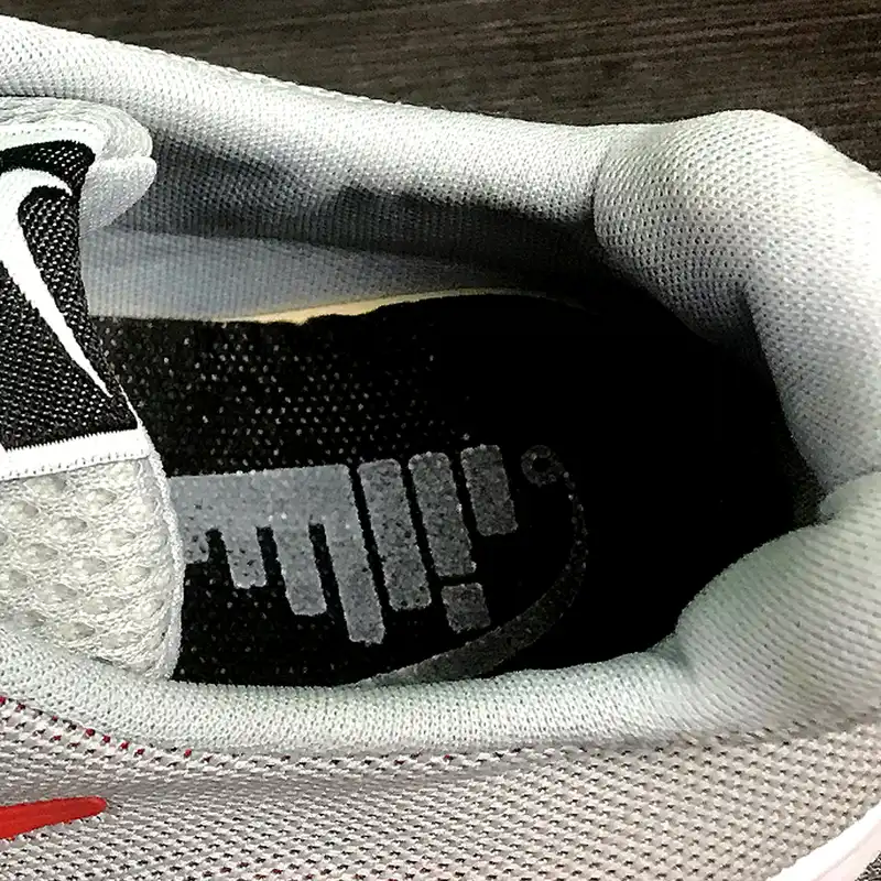 کفش مخصوص دویدن مدل N.i.K_t.o.s