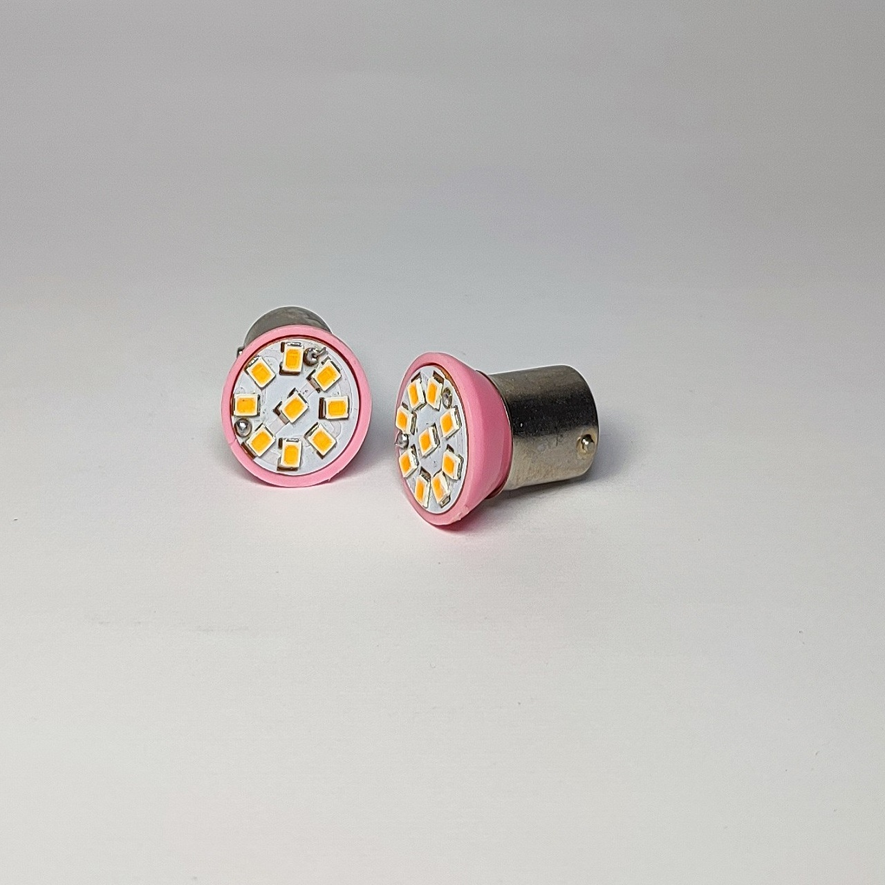 لامپ ال ای دی خودرو مدل SMD-F9P بسته 2 عددی