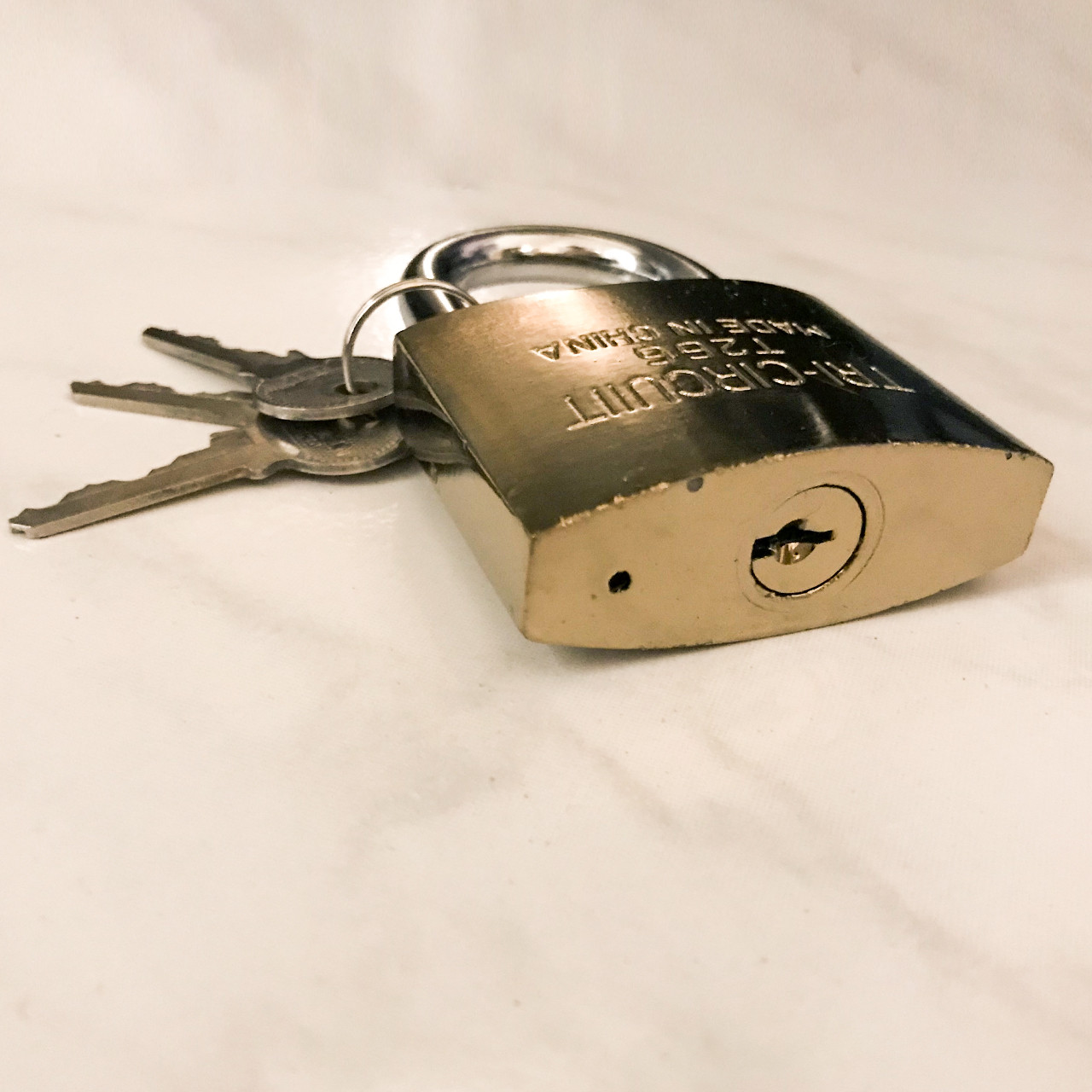 قفل آویز تی آر آی کد T262