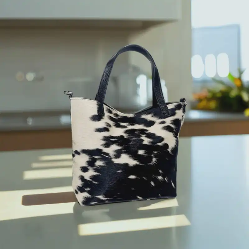 کیف دوشی زنانه مدل سمینتال