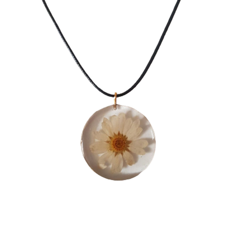 گردنبند دخترانه مدل رزینی گل بابونه گردنبند دخترانه مدل رزینی گل بابونه