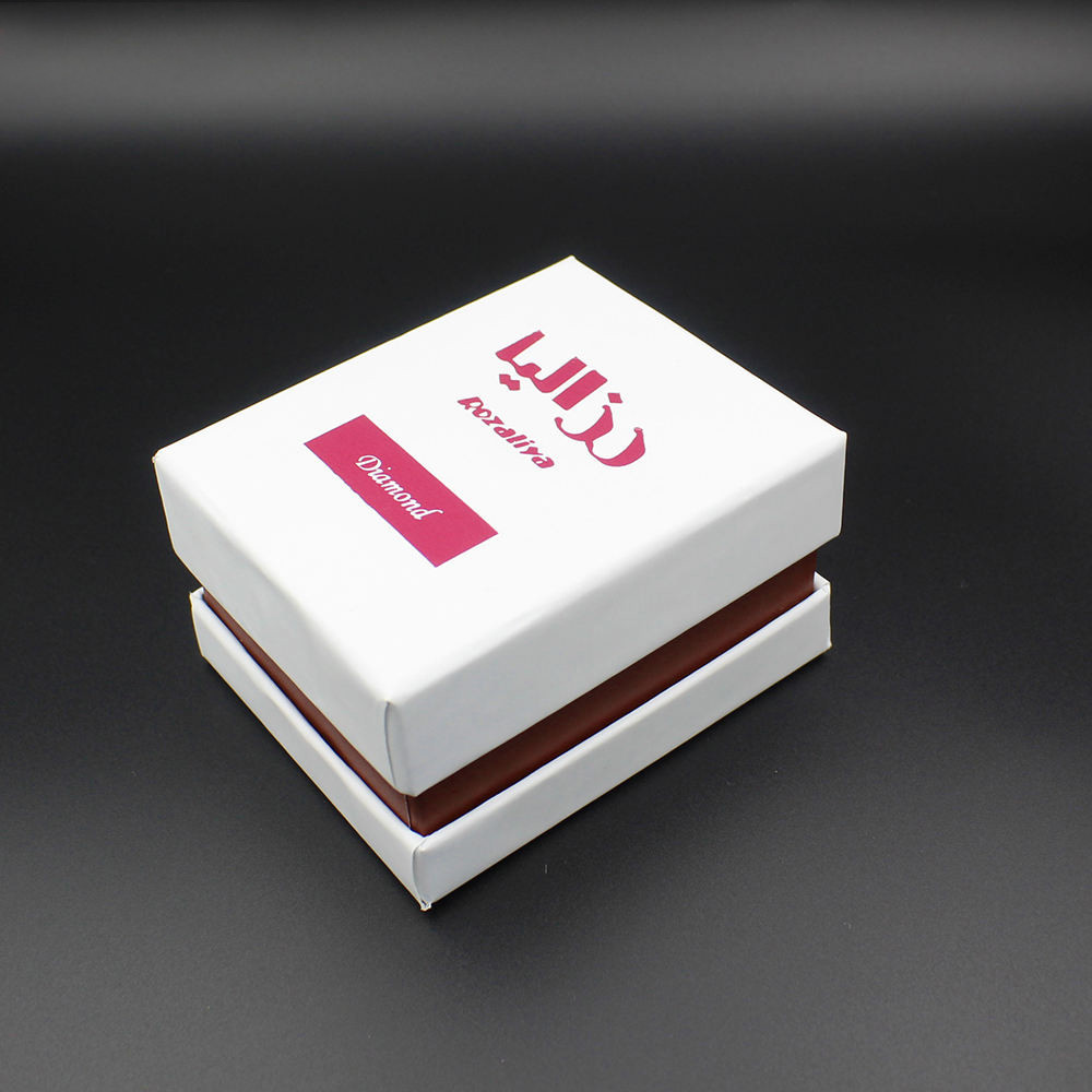 گوشواره طلا 18 عیار دخترانه رزالیا مدل Diamond-GEA-005