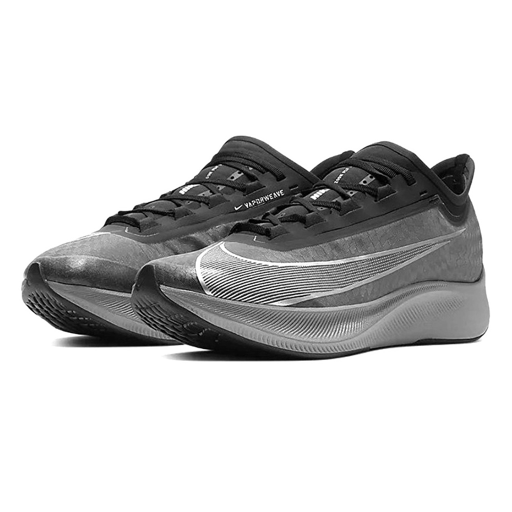 Nike zoom 2024 fly three