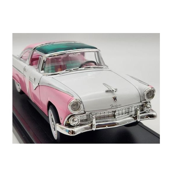 ماکت ماشین لوکی دایکست مدل Road Signature1955 Ford Crown Victoria