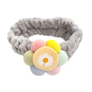 هدبند دخترانه مدل گل بابونه كد PRC131