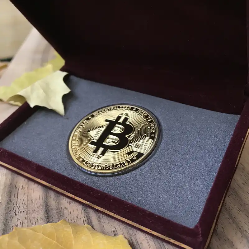 دکوری مدل سکه بیتکوین BTC111