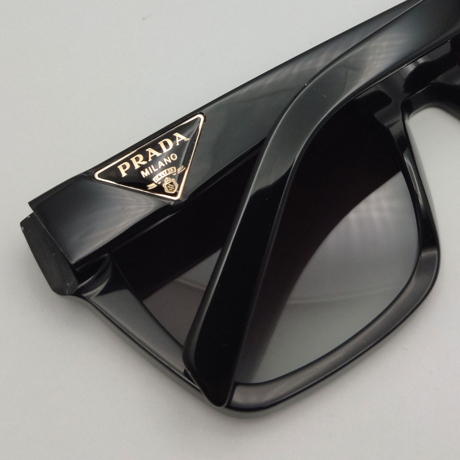 عینک آفتابی پرادا مدل PR17ZV C1 -  - 13