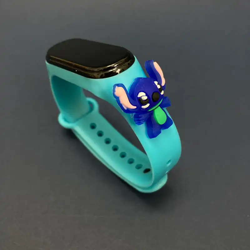 ساعت مچی دیجیتال مدل لمسی ضد آب طرح استیچ