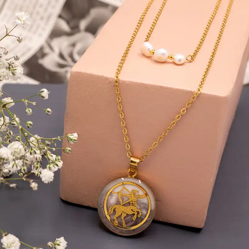 گردنبند زنانه مارک گلد مدل ماه تولد آذر آرام