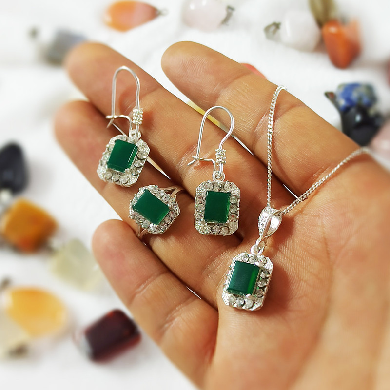 نیم ست نقره زنانه سلین کالا مدل عقیق یشم کد 111